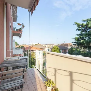 Precotto Comfortable Flat With Balcony Appartamento